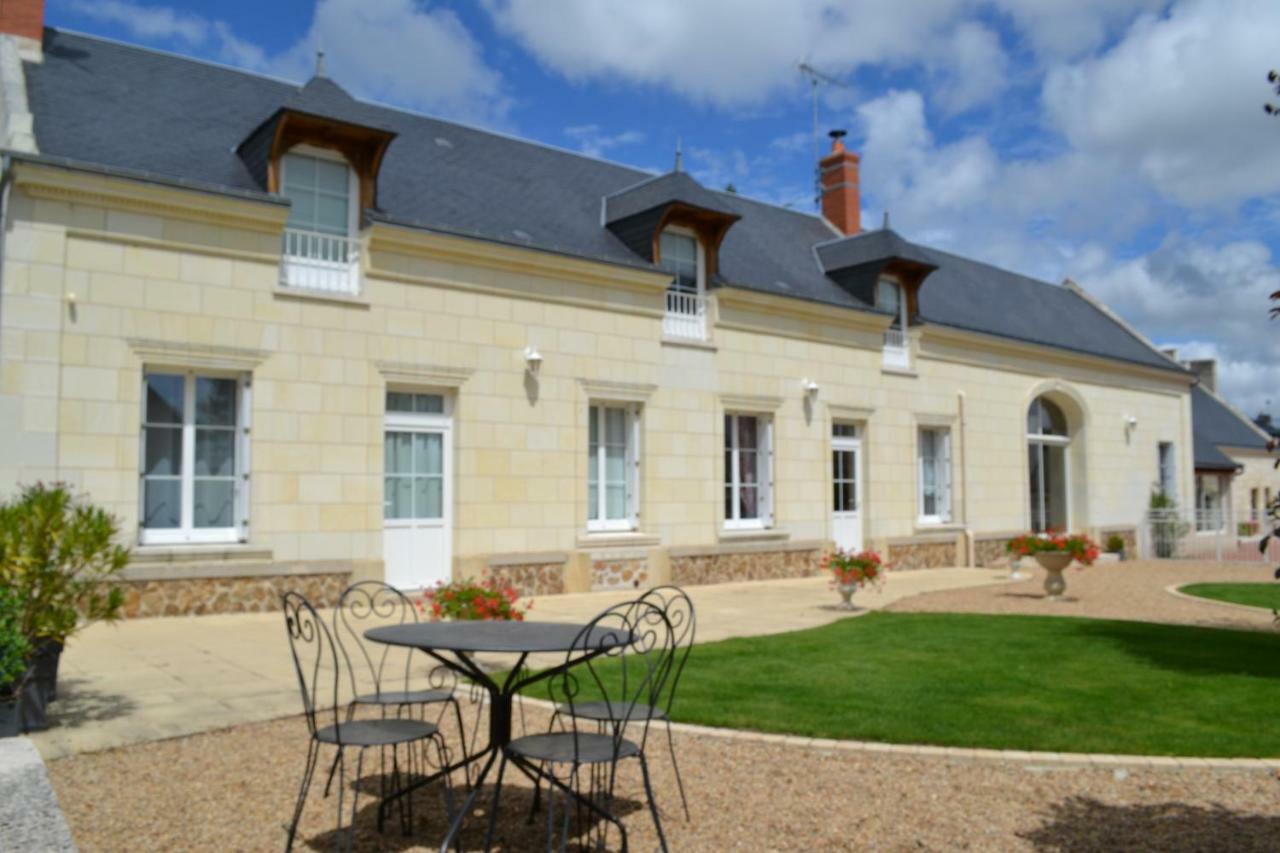 Les Chambres D Hotes Du Lavoir Restigné Exterior foto